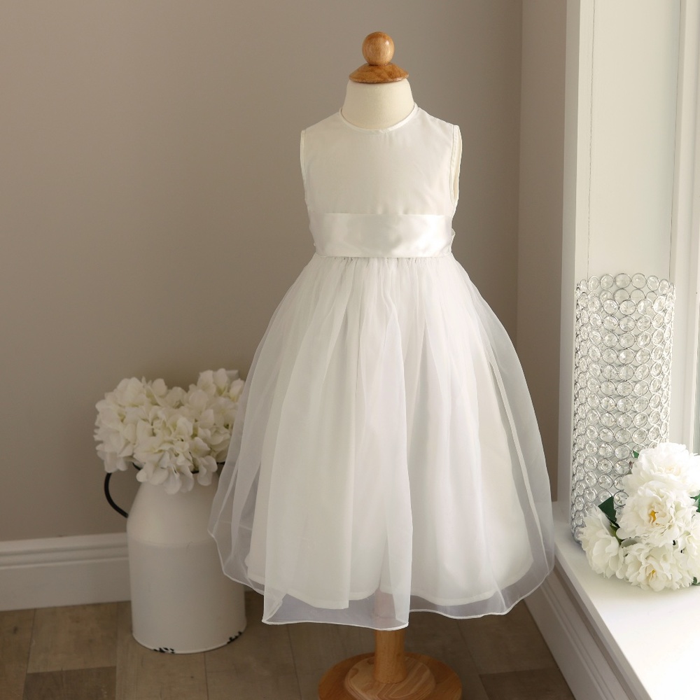 Strasburg Ivory Organza Flower Girl Dress Satin Sash Special Occasion LIKE NEW